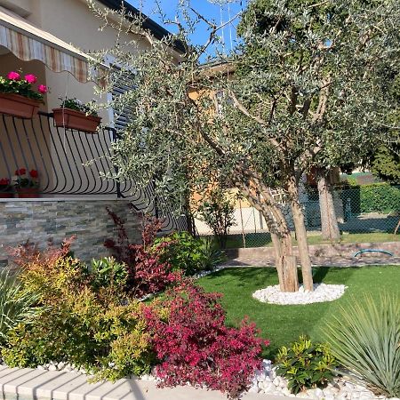 Alloggio Rozafa Peschiera del Garda Exterior foto